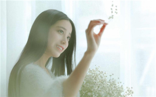 Dê uma olhada nas belezas nuas japonesas, baixe o player de vídeo móvel